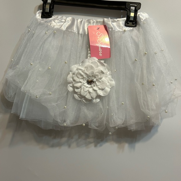 White tutu for dancing dancing - Picture 2 of 2